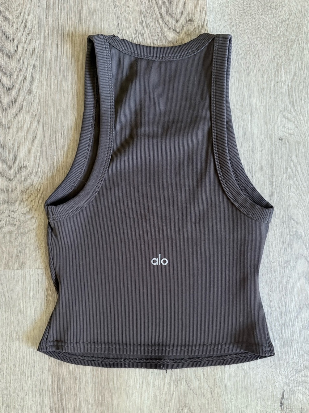 alo - ribbed cropped tank - espresso - Picture 2 of 2